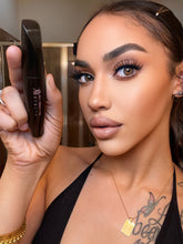 Load image into Gallery viewer, KEE Essential High-Definition Mascara

